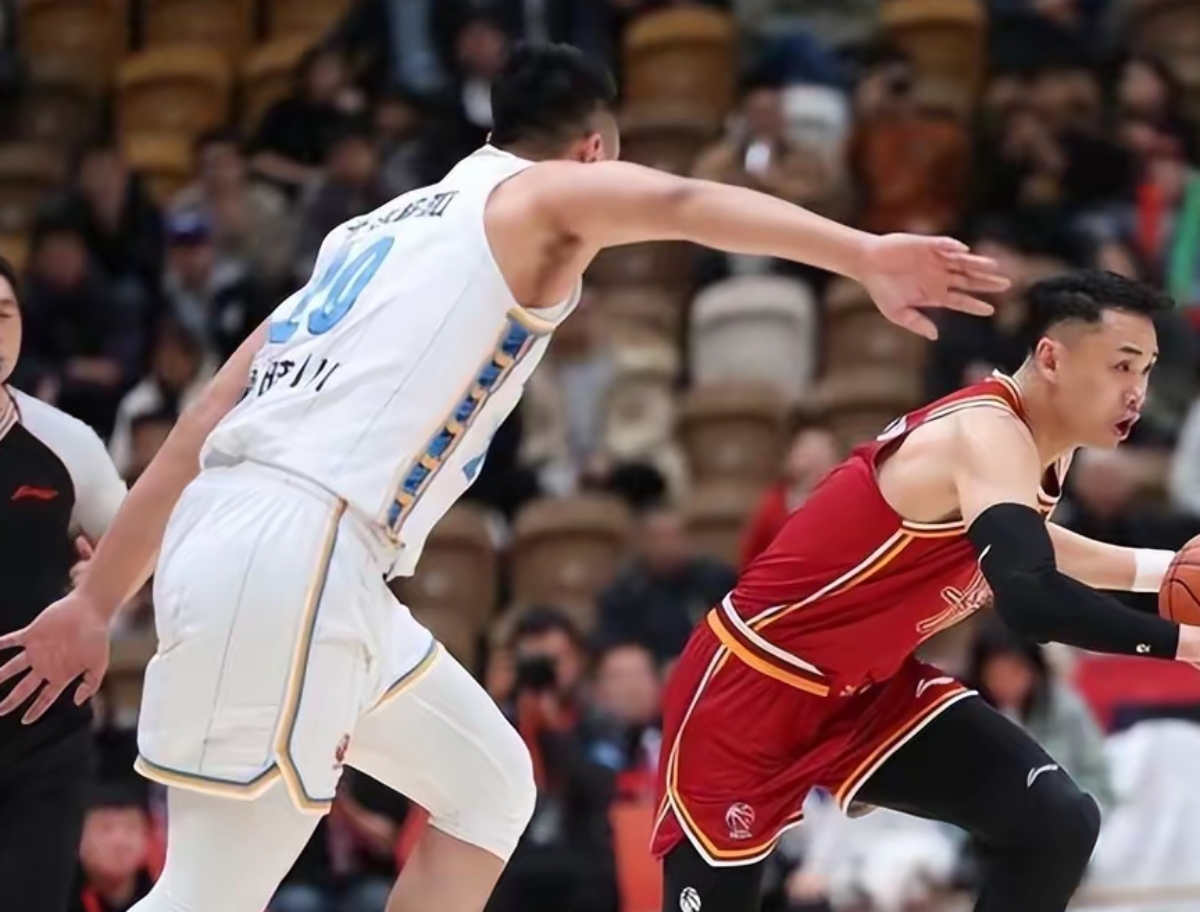 爱游戏-关于转折点!广东宏远主帅复盘,NBA常规赛加时末段攻防权衡,引发热议,高层口径保持一致的信息